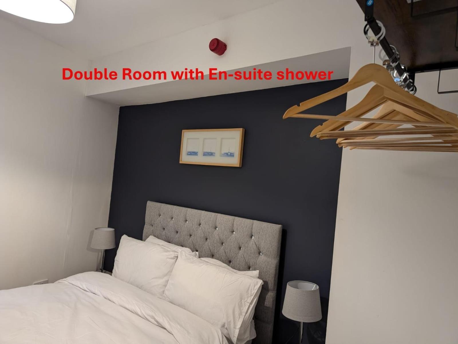 Blok 3 -Jacuzzi Suites, Apartment & Ensuite Rooms Blackpool Exterior photo